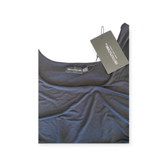 PrettyLittleThing Black Slinky Ruched Long Sleeve Square Neck Bodysuit - Picture 7 of 7